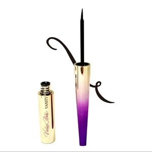 Smudge-proof Magnetic Liner